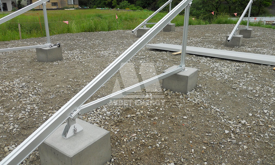 ground solar mounting system