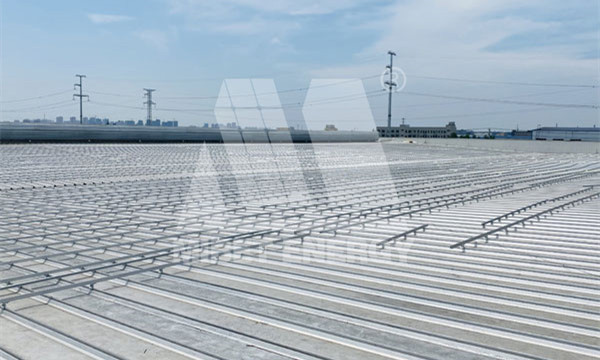 Referencia del proyecto de techo de metal fotovoltaico de 17,5 MW Mibetsolar