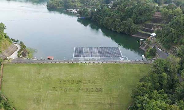Mibet suministra un sistema flotante para el proyecto solar PLN en Indonesia.