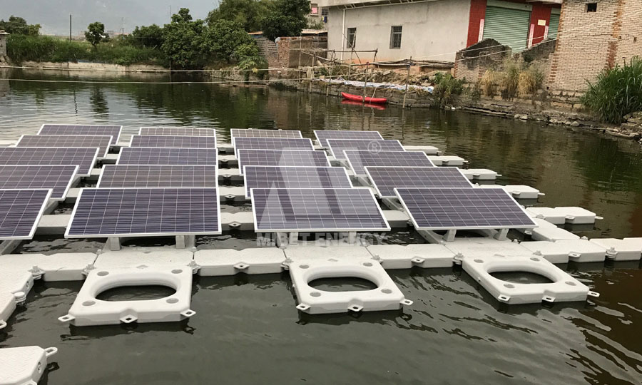 sistema flotante solar en china